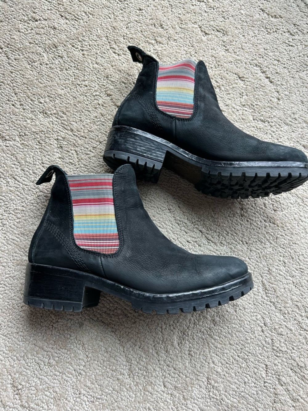 BUENO Black Nubuck Leather Chelsea Boots with Multicolor Elastic Gores 9 / 40